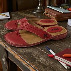 Born Red Leather Thong Sandals Comfort Casual Women's Shoes Size 7